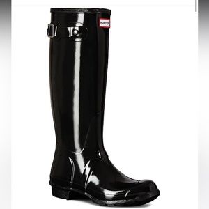 Hunter Women's Original Tall Gloss Buckle Strap Rain Boots